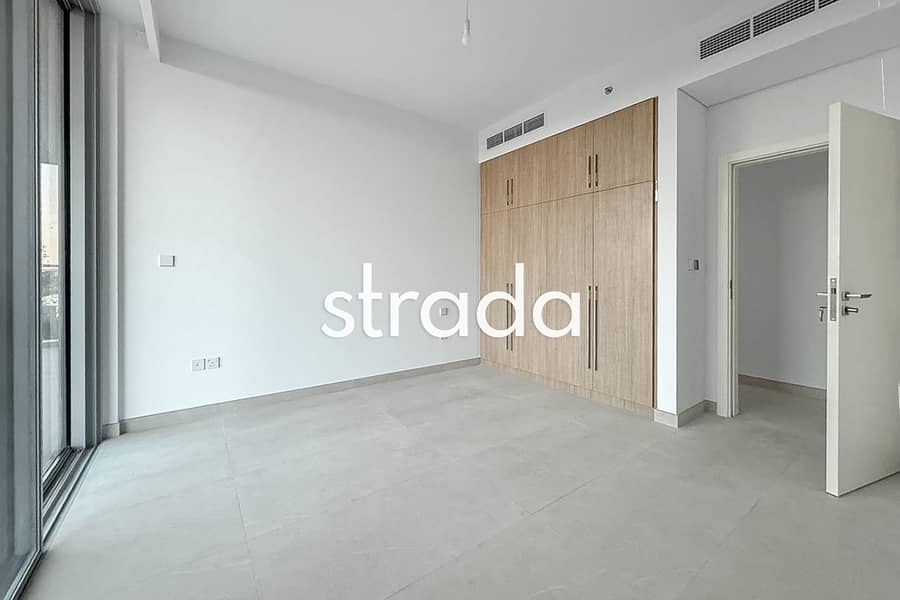 Spacious | Pool View | Available Now - Image 7