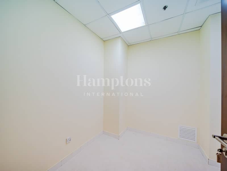 Sea View | Spacious Layout | Vacant - Image 14