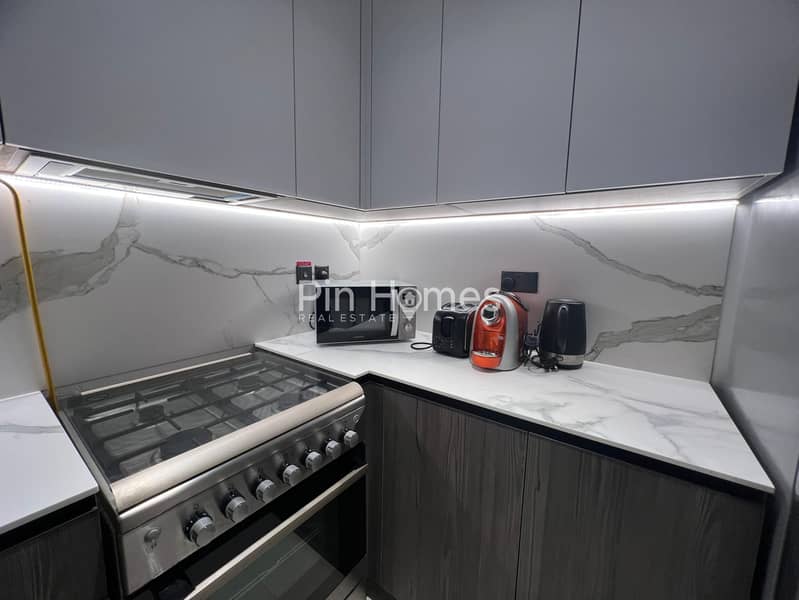 Fully Furnished | With Balcony | Near Metro - Image 16