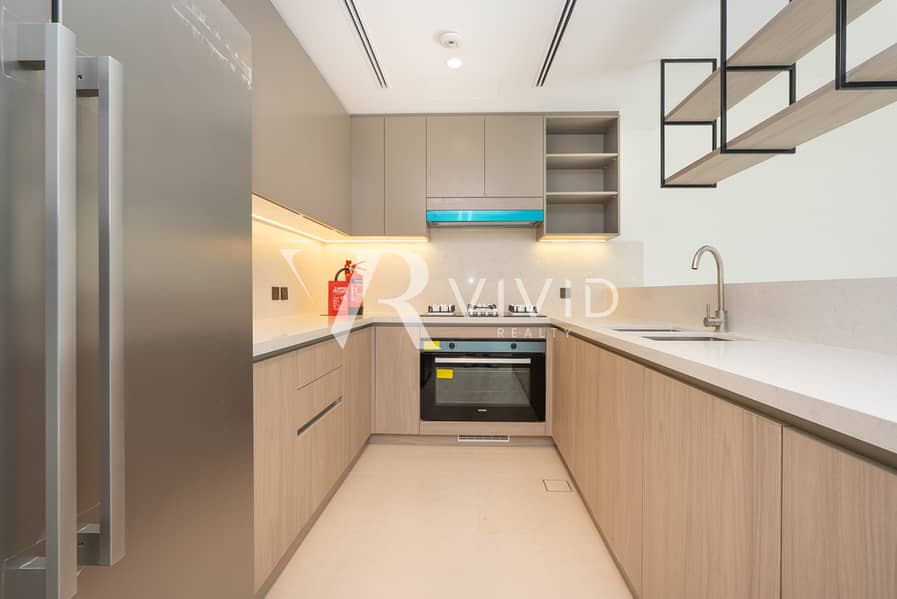Internal | Kitchen Equipped | Near Park and Pool