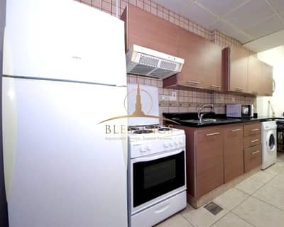 Kitchen Equipped Studio with Balcony Kitchen Equipped Studio with Balcony