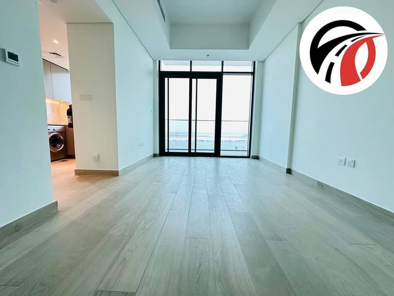 HOT OFFER || EXQUISITE APARTMENT || PRIME LOCATION|| READY TO MOVE