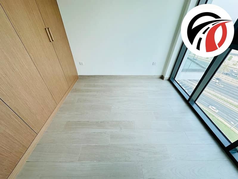 HOT OFFER || EXQUISITE APARTMENT || PRIME LOCATION|| READY TO MOVE - Image 10