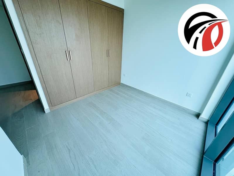 HOT OFFER || EXQUISITE APARTMENT || PRIME LOCATION|| READY TO MOVE - Image 11