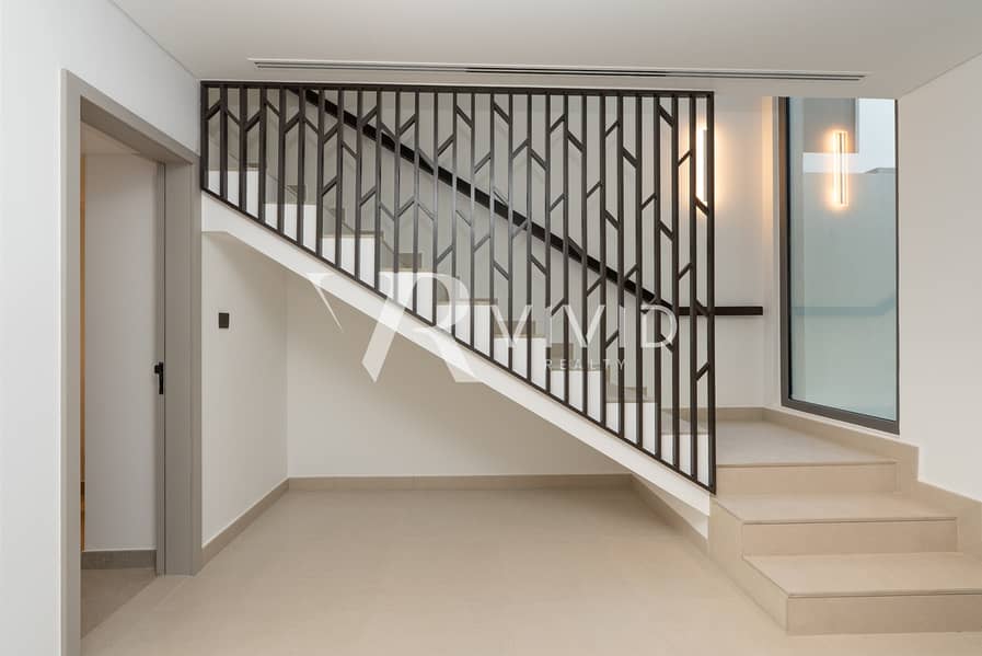 Internal | Kitchen Equipped | Near Park and Pool