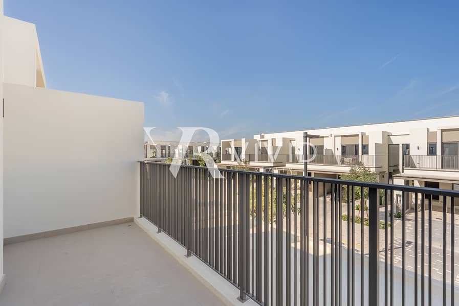 Internal | Kitchen Equipped | Near Park and Pool - Image 18