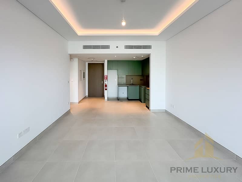 Brand New | Modern-Bright Unit | Prime Location - Image 8