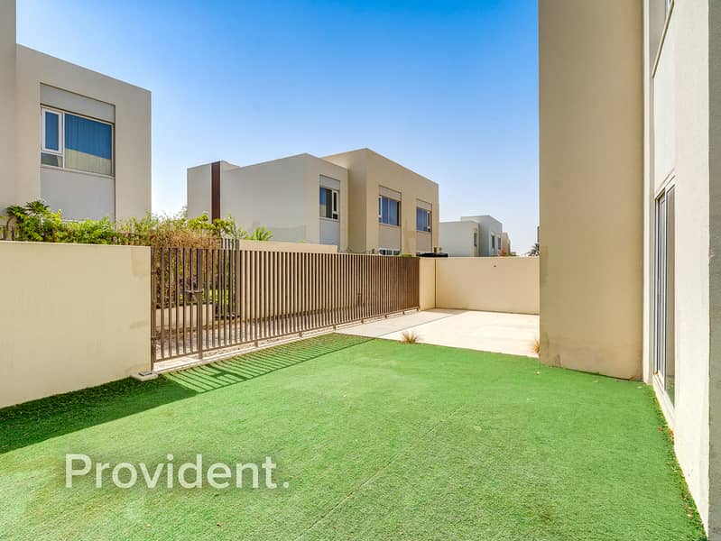 Ready to Move | Great Location | Large Plot - Image 11