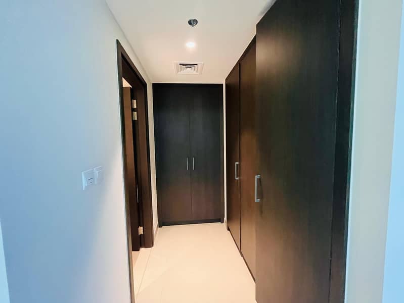 FULL CREEK VIEW 3-BHK READY TO MOVE IN - Image 12