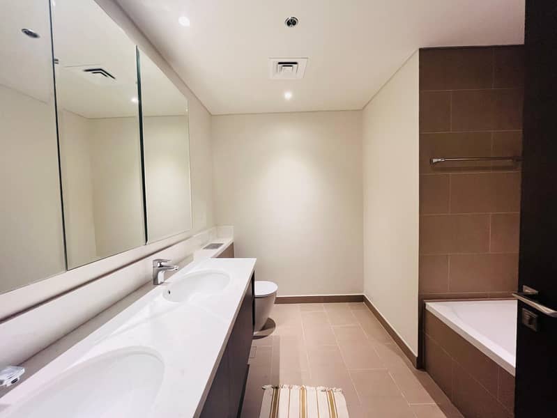 FULL CREEK VIEW 3-BHK READY TO MOVE IN - Image 21