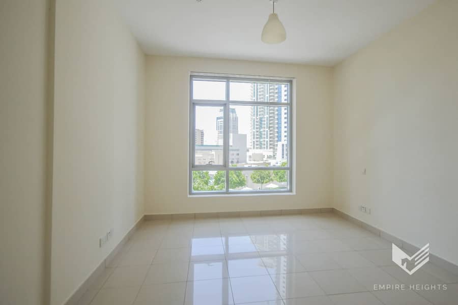 Chiller Free | Vacant | Unfurnished - Image 7