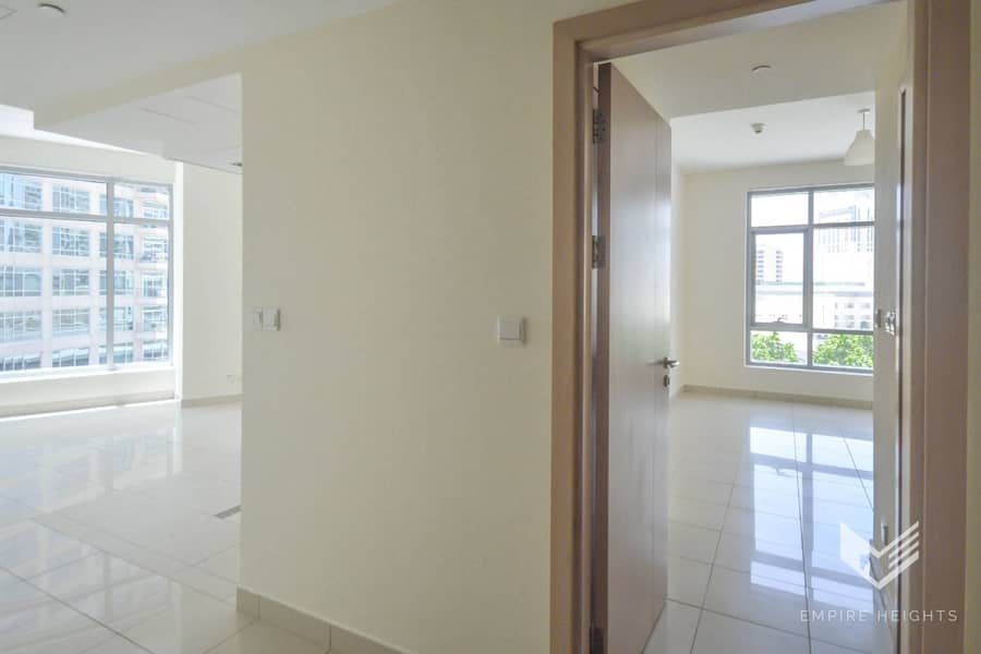 Chiller Free | Vacant | Unfurnished - Image 9