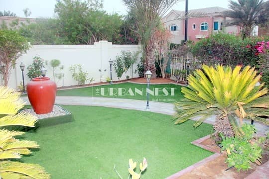 Park Backing C2 with Pool and Upgraded Patio Area Park Backing C2 with Pool and Upgraded Patio Area