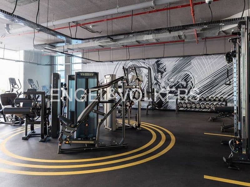 Modern | Fully Furnished | Spacious - Image 16