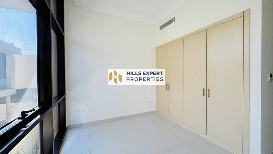 LARGER PLOT | READY TO MOVE IN | AMAZING OFFER - Image 9