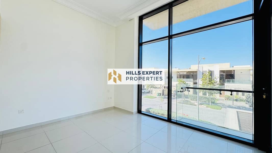 LARGER PLOT | READY TO MOVE IN | AMAZING OFFER - Image 21