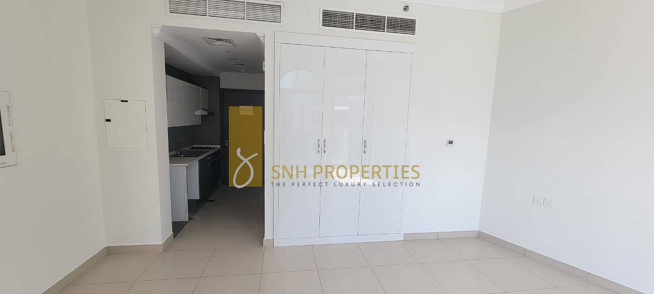 COMMUNITY VIEW | BIG LAYOUT | BRIGHT UNIT