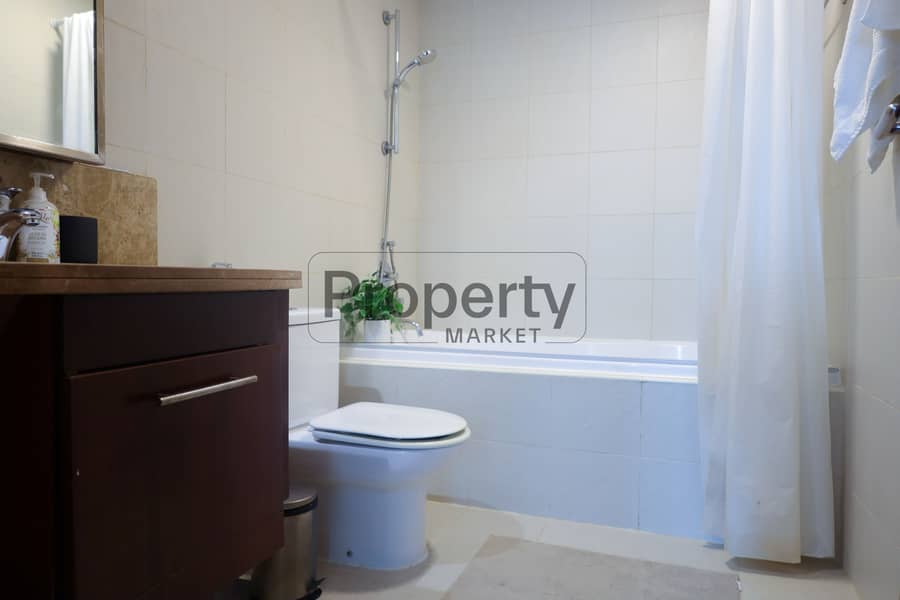 Elegant | Downtown Dubai | City View - Image 11