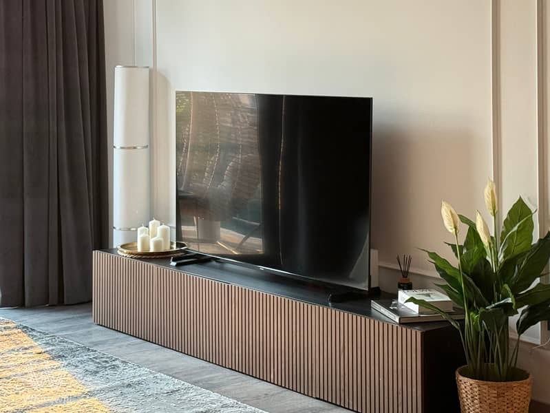 Fully Furnished 1BR + Study with Lake View