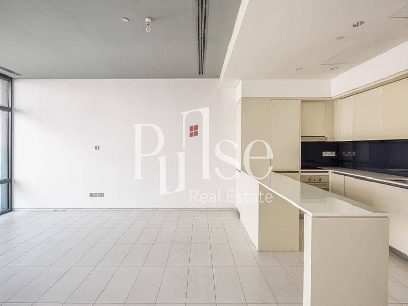 Spacious 1BR | High Floor | DIFC and Sea Views