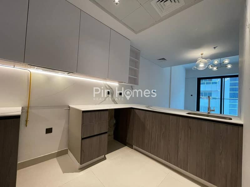 Unfurnished | Prime Location | With Balcony - Image 10