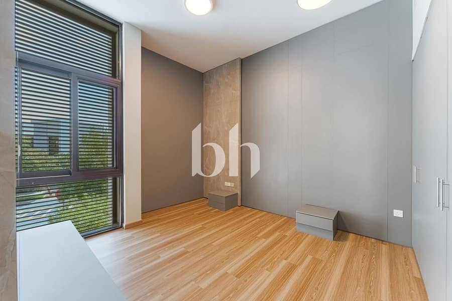 All Ensuite BR | Corner Unit | Fully Upgraded Home - Image 9