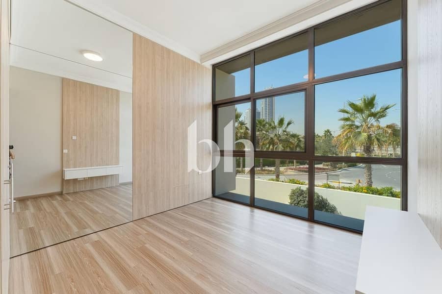 All Ensuite BR | Corner Unit | Fully Upgraded Home - Image 11