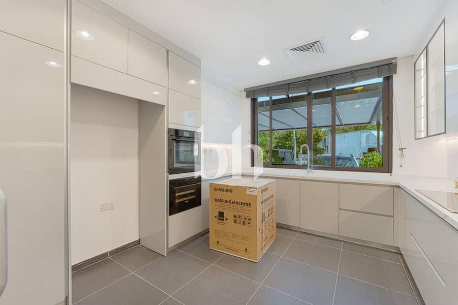 All Ensuite BR | Corner Unit | Fully Upgraded Home - Image 12