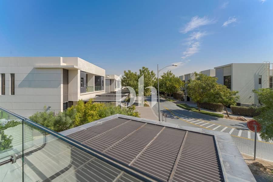 All Ensuite BR | Corner Unit | Fully Upgraded Home - Image 17