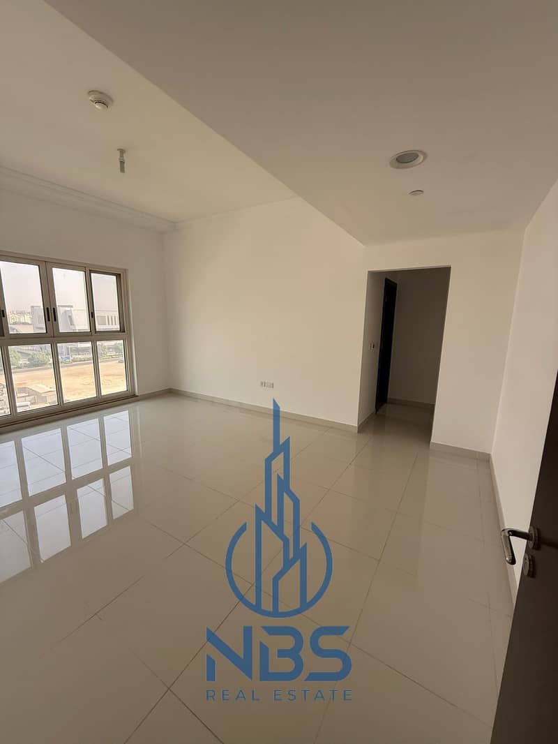 Unfurnished | Vacant | Community View