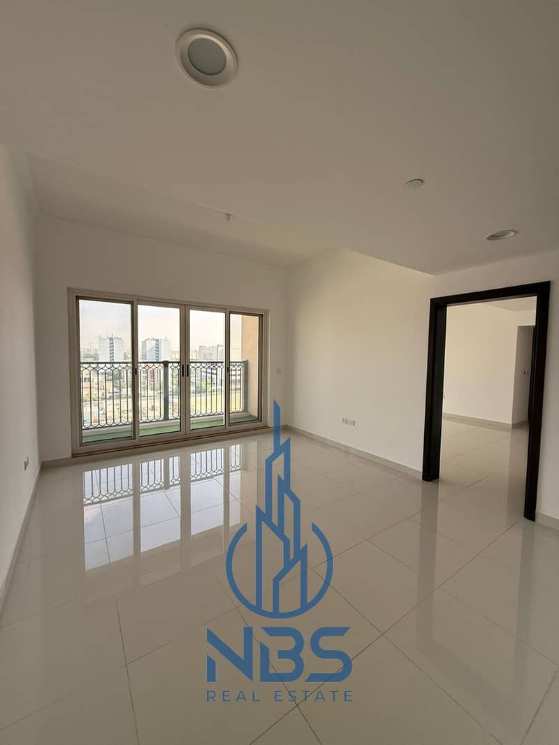 Unfurnished | Vacant | Community View