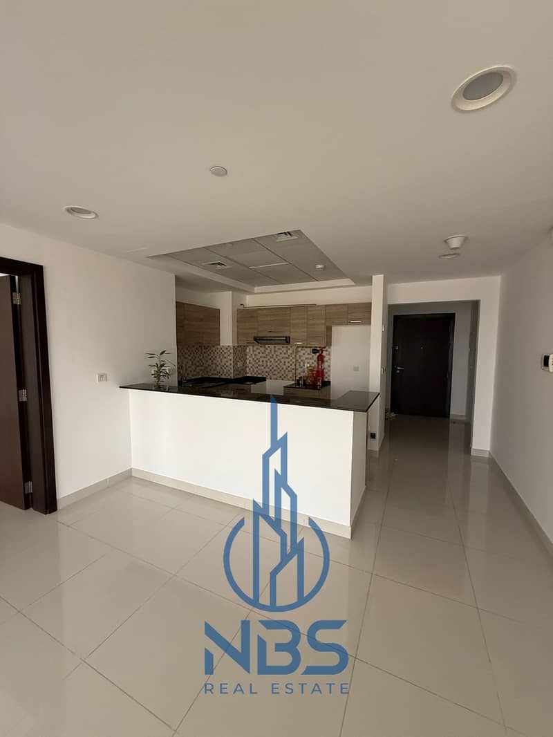 Unfurnished | Vacant | Community View - Image 8