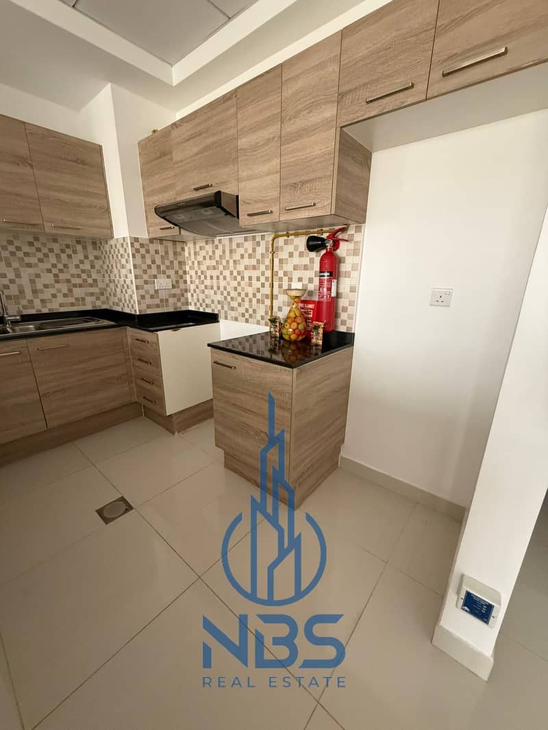 Unfurnished | Vacant | Community View - Image 9