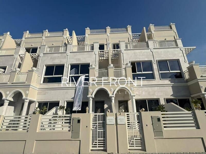 Ideal Investment | Park Facing | Strong Return