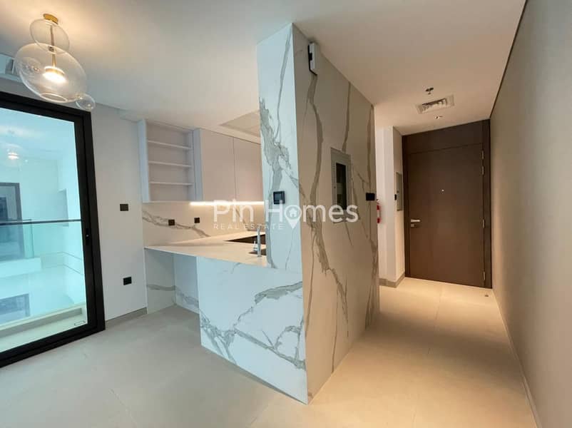 Spacious Layout | Prime Location | With Balcony - Image 14