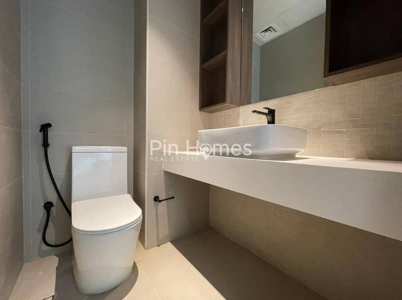 Spacious Layout | Prime Location | With Balcony - Image 15