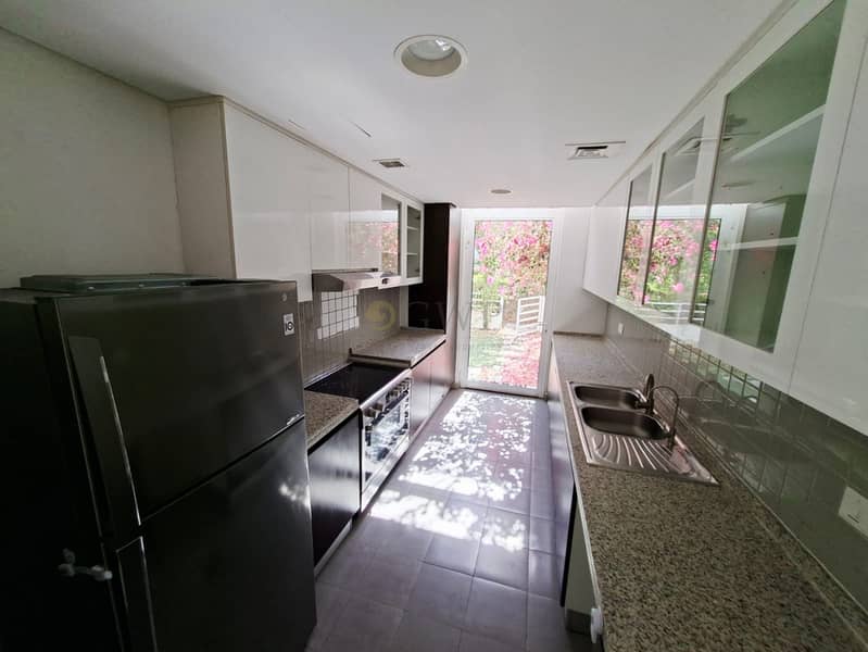 Fresh Garden |Spacious |Single Row |Full Privacy