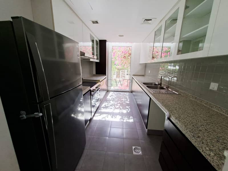 Fresh Garden |Spacious |Single Row |Full Privacy - Image 13