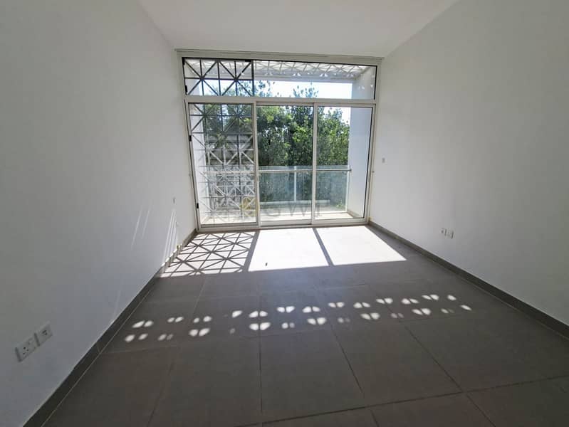 Fresh Garden |Spacious |Single Row |Full Privacy - Image 16