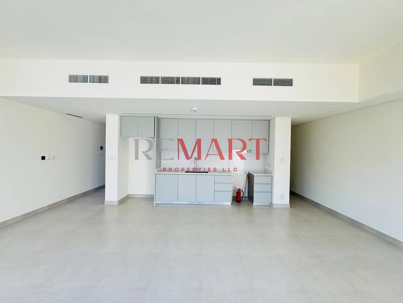 Single Row | On Amenities | Mortgage Eligible. - Image 6