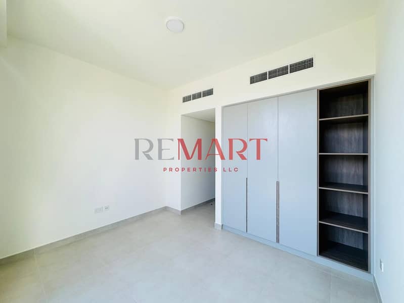 Single Row | On Amenities | Mortgage Eligible. - Image 7