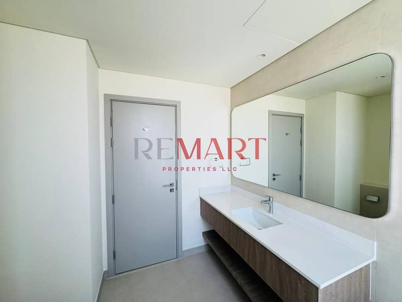 Single Row | On Amenities | Mortgage Eligible. - Image 12