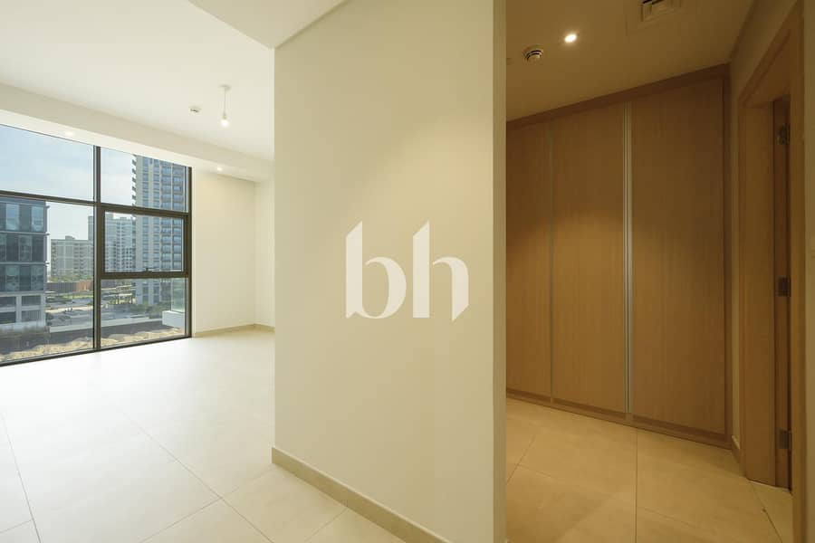 Spacious 2 Bedroom plus Maid Room | Move In Ready