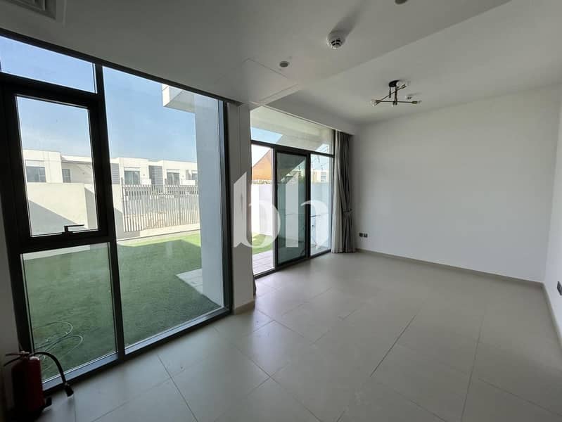 Park Facing | Single Row | Vacant Now | Flex Cheqs - Image 6