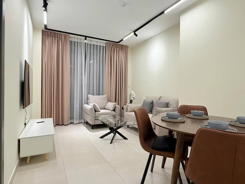 AVAILABE FROM 17 DEC | UPGRADED | PEACEFULL | INCLUDING BILLS | LUXURIOUS