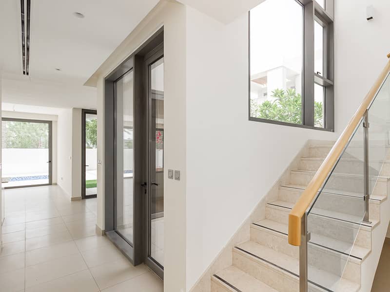 Single Row / Vacant / Swimming Pool / 3BR + Maid - Image 8