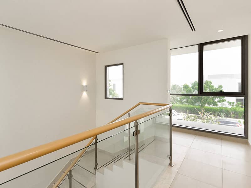 Single Row / Vacant / Swimming Pool / 3BR + Maid - Image 9