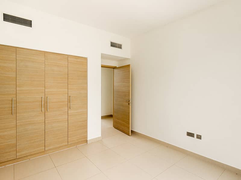 Single Row / Vacant / Swimming Pool / 3BR + Maid - Image 16