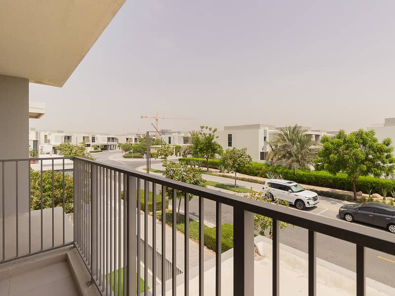 Single Row / Vacant / Swimming Pool / 3BR + Maid - Image 25