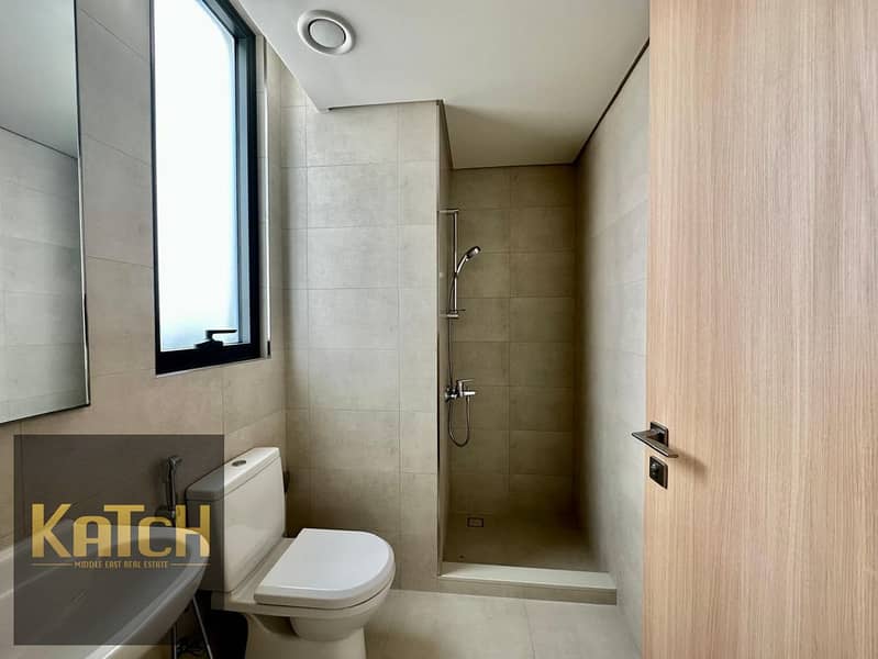 Spacious 4BR Villa with Maid’s Room | Chiller-Free | Maintenance-Free - Image 7